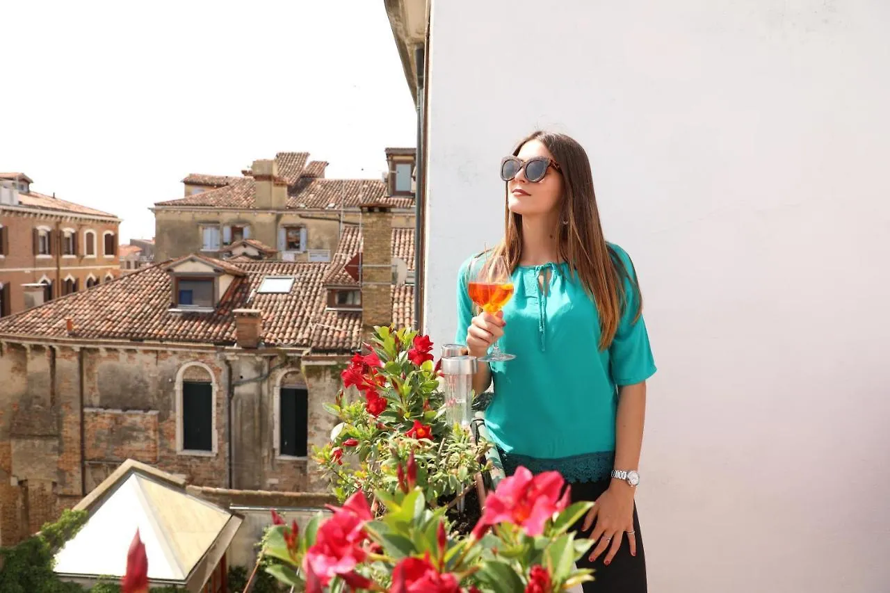 Elegant Terrace Apartment Near Piazza San Marco Last Floor No Lift Venice