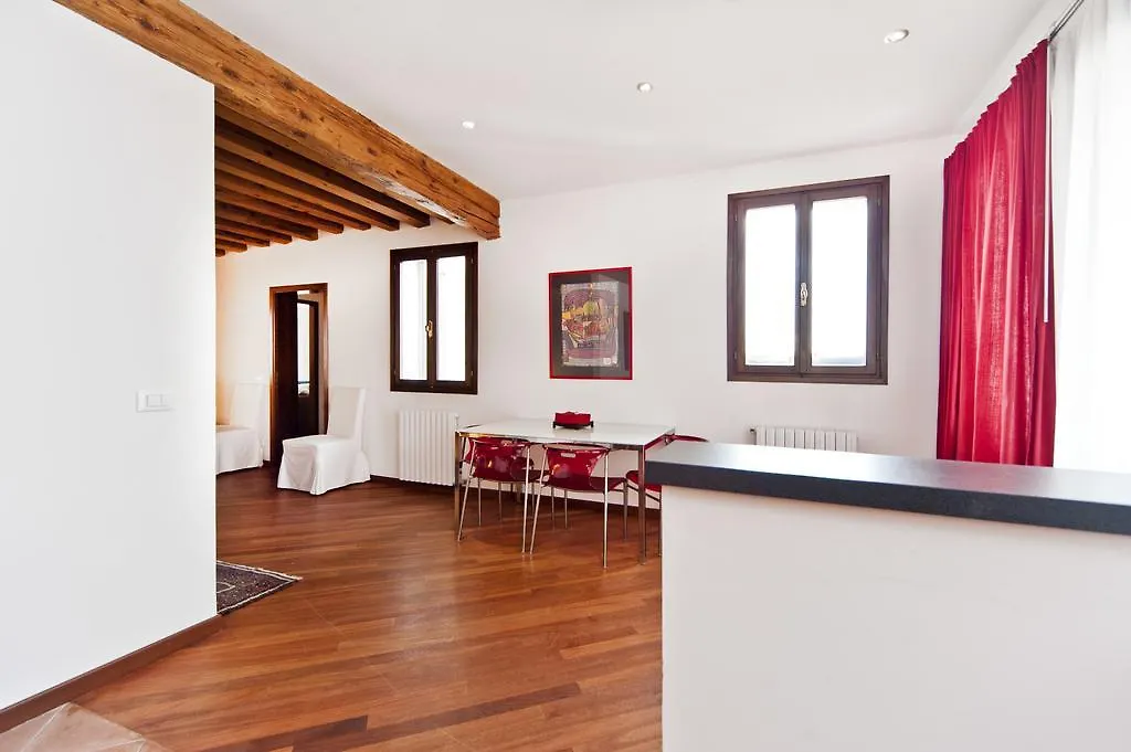 Elegant Terrace Apartment Near Piazza San Marco Last Floor No Lift Venice Italy