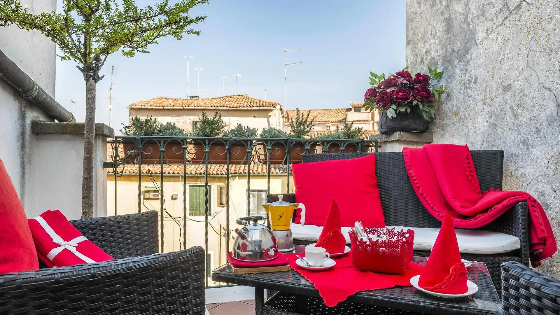 Elegant Terrace Apartment Near Piazza San Marco Last Floor No Lift Venice Italy