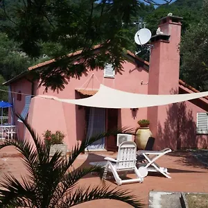 https://casa-oleandro.hotelitalianriviera.com
