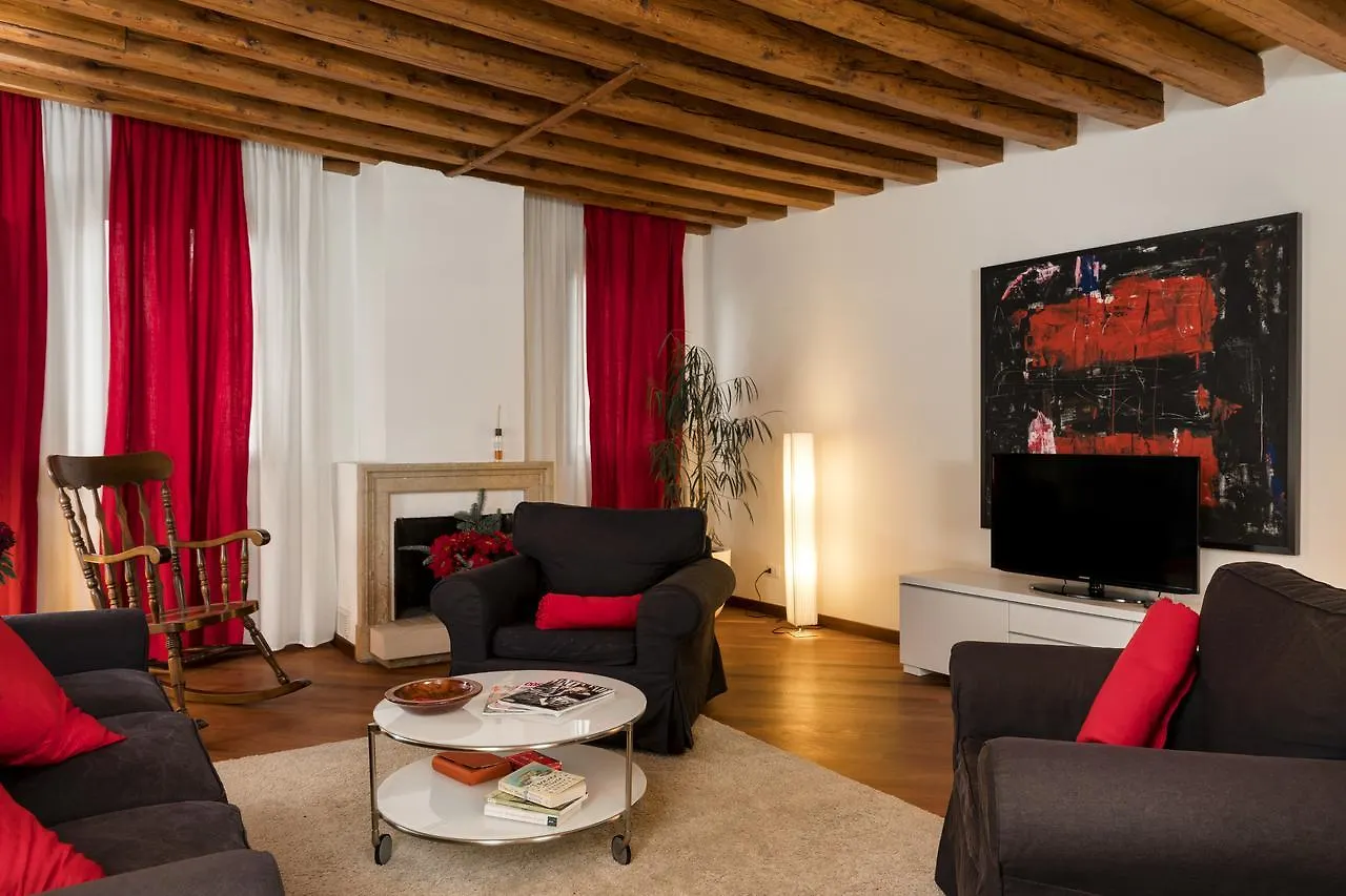 Elegant Terrace Apartment Near Piazza San Marco Last Floor No Lift Venice